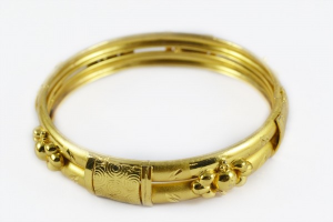 Photograph of a golden ring